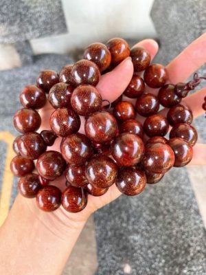 Vì sao gỗ tử đàn có giá cao?