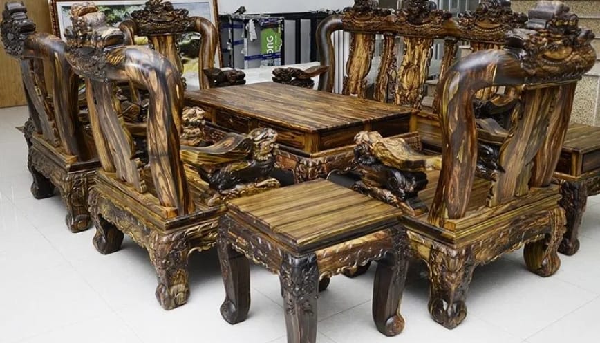 Gỗ có màu đen đặc trưng mang đến vẻ đẹp sang trọng