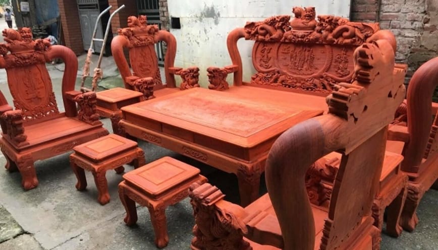 Nội thất làm từ cây giáng hương có tốt không?