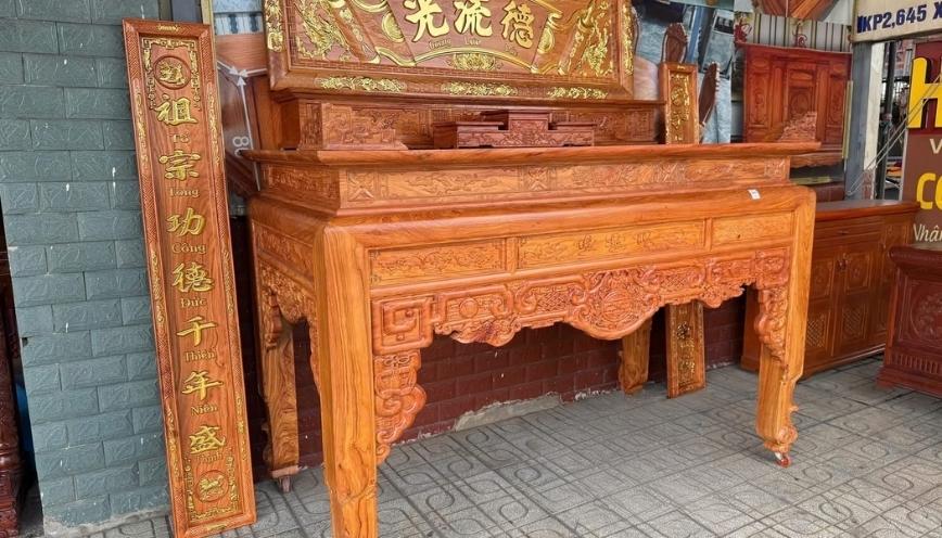 Chọn đèn thờ ánh dịu
