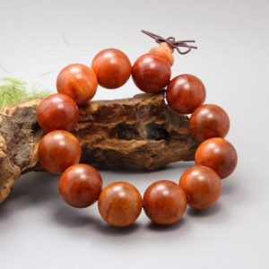 Tác Dụng Vòng Gỗ Huyết Long: Phong Thủy, Sức Khỏe & Thẩm Mỹ