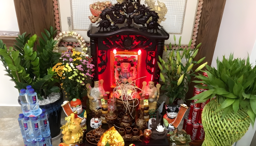 Tiêu chí phong thủy khi lựa chọn đặt bàn thờ ông địa trong nhà